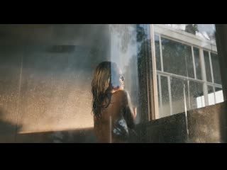 miley cyrus - under the shower (2023) big ass